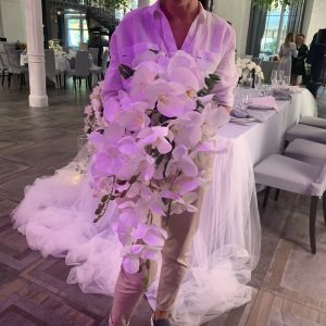 Букет невесты “Royal White Orchid”