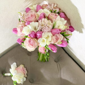Букет невесты "Spring pink flowers"