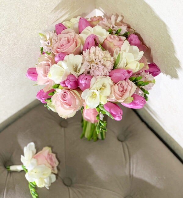 Букет невесты "Spring pink flowers"