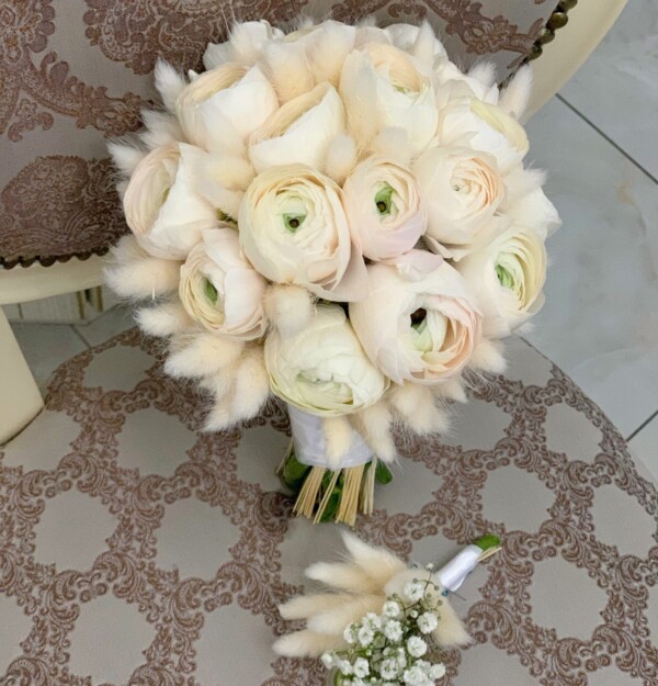 Букет невесты "Queen ranunculus"