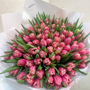 Букет "101 peony tulips"
